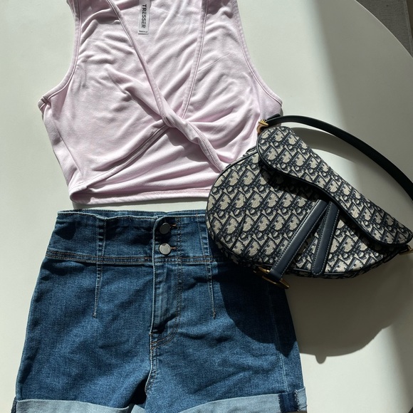 Pink crop top - Picture 2 of 2